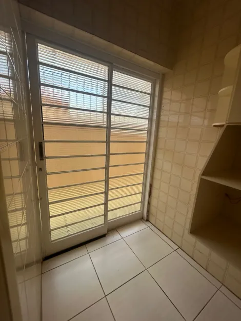 Casas / Padr&atilde;o em Jaboticabal - foto 14