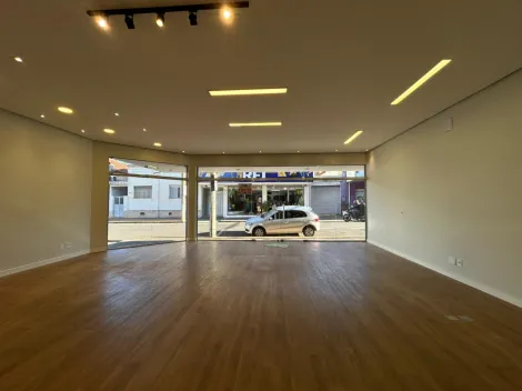 Comerciais / Pr&eacute;dio em Jaboticabal - foto 2