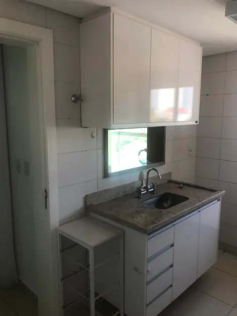 Alugar Apartamentos / Padr&atilde;o em Jaboticabal. apenas R$ 550.000,00