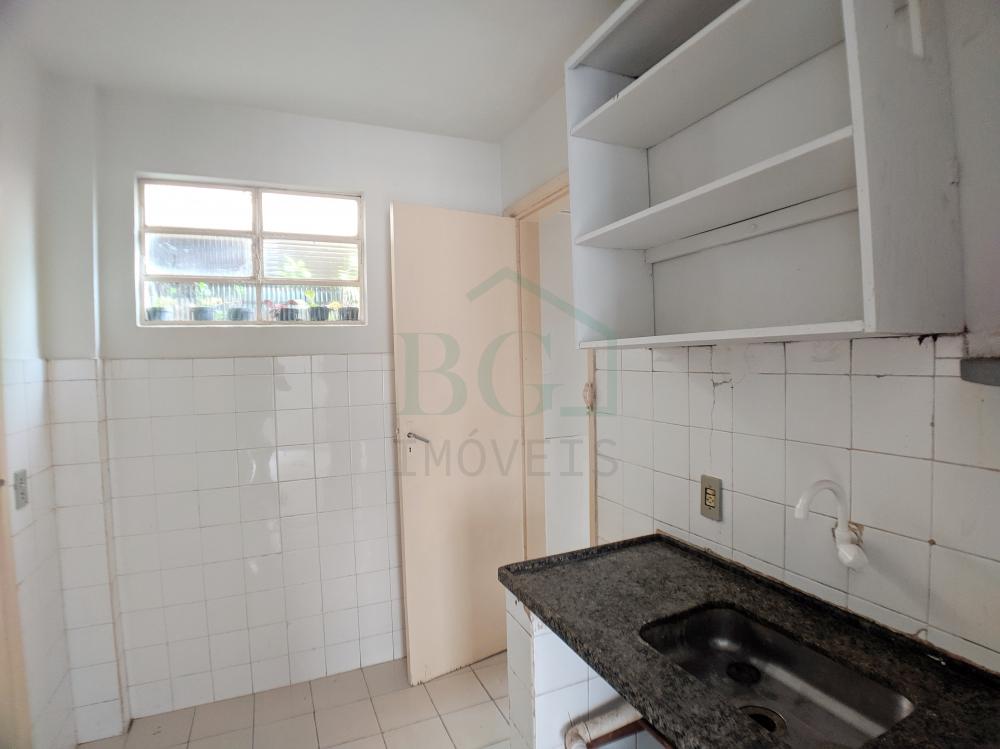 Comprar Apartamentos / Padr&atilde;o em Po&ccedil;os de Caldas R$ 180.000,00 - Foto 3