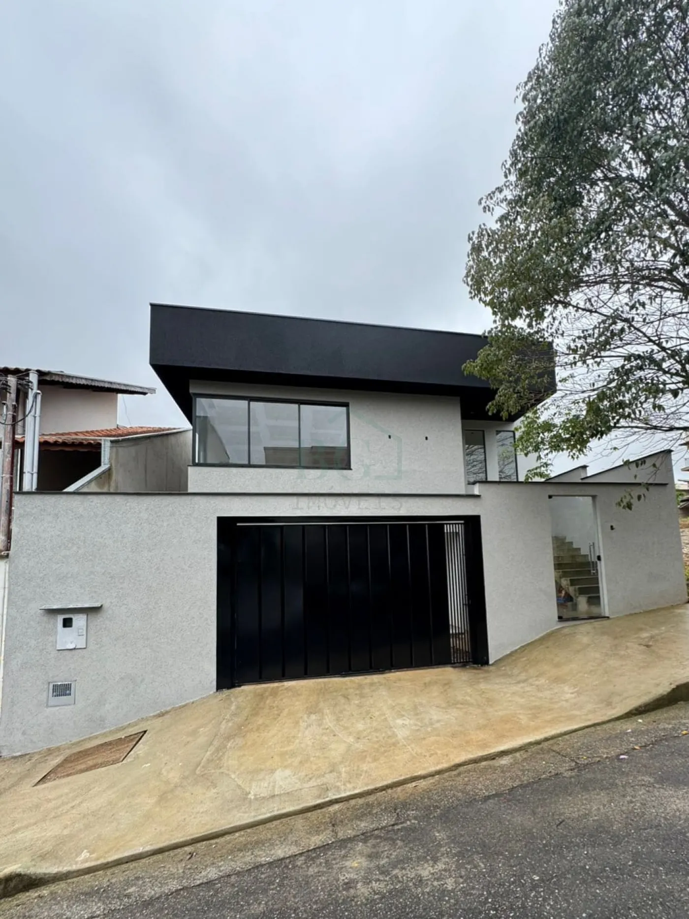 Casa, 3 quartos, 205 m² - Foto 1