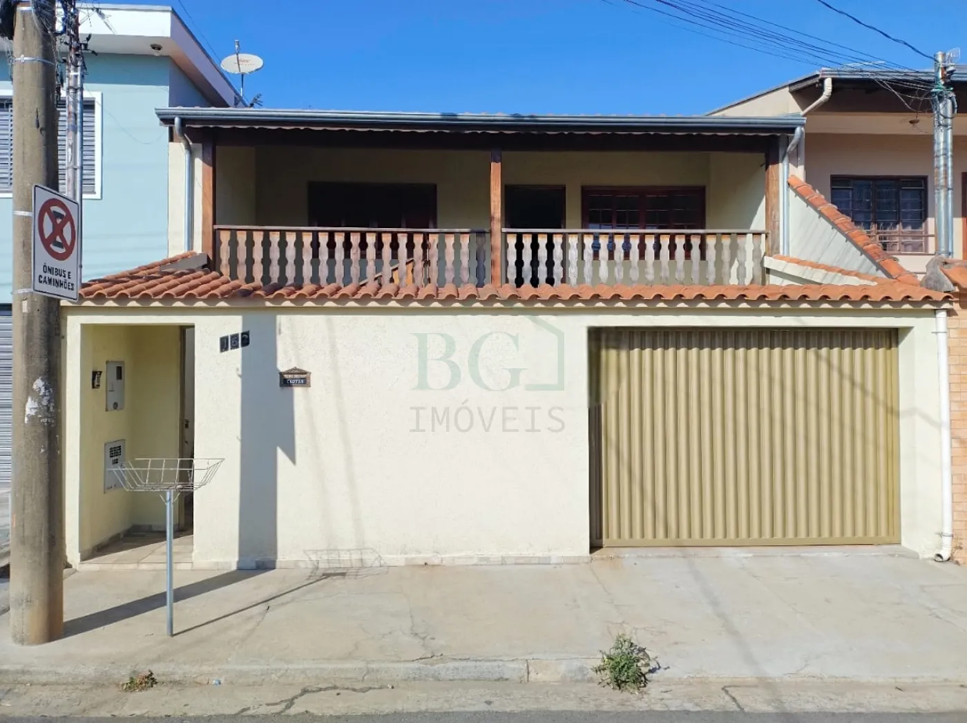 Casa, 3 quartos, 219 m² - Foto 1