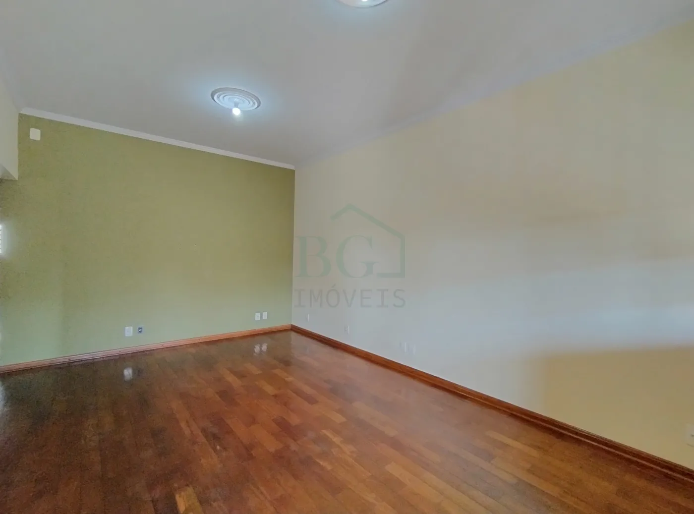 Casa, 3 quartos, 219 m² - Foto 4