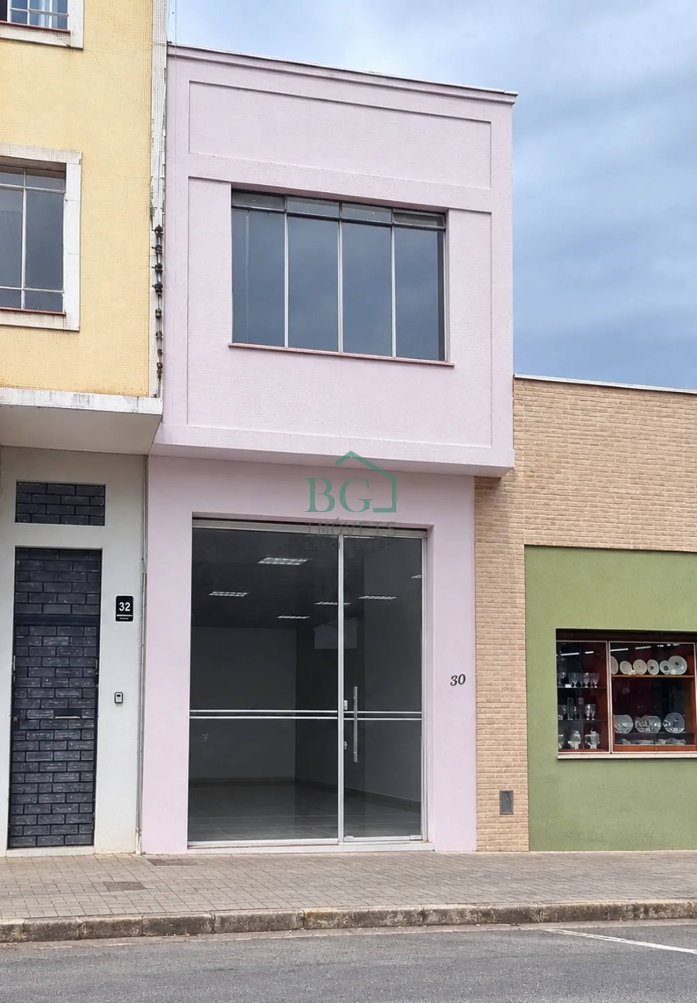 Loja-Salão, 80 m² - Foto 1