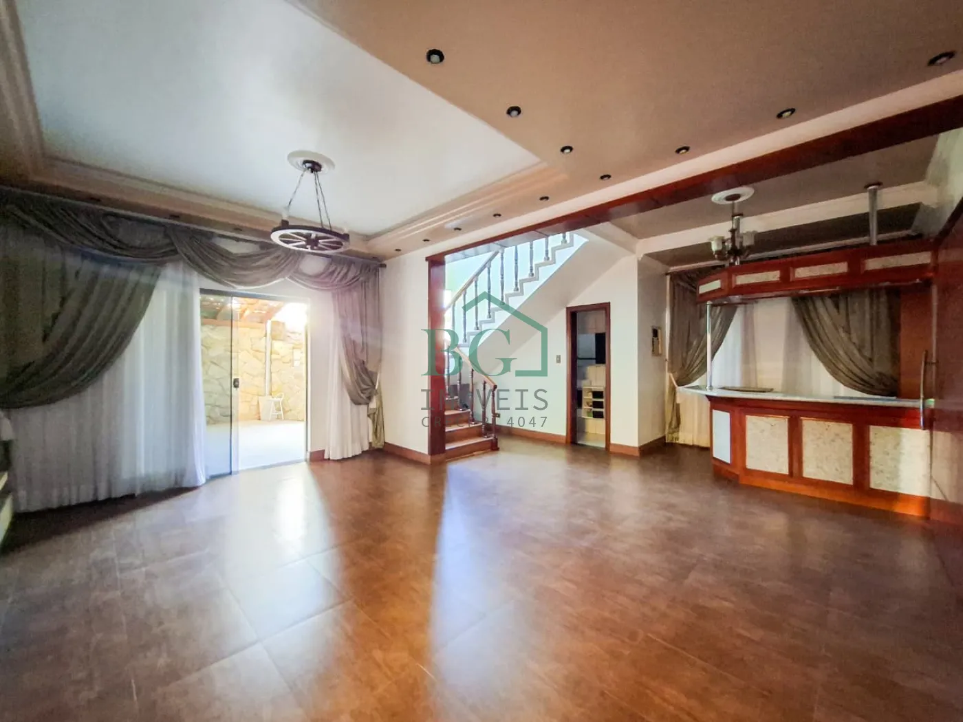 Casa, 4 quartos, 216 m² - Foto 4