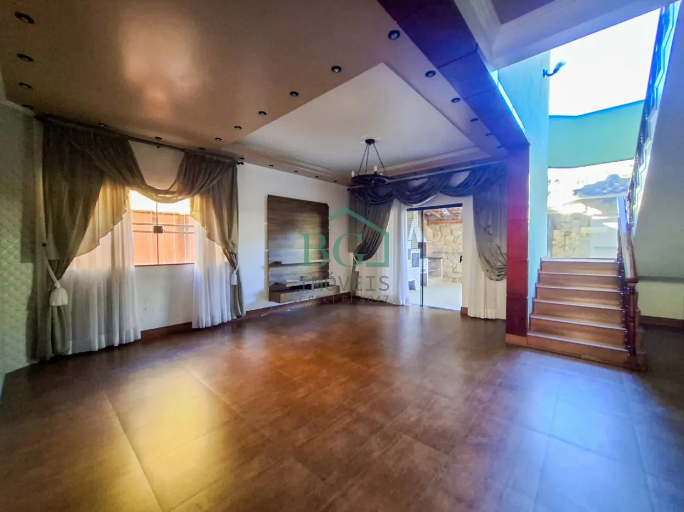 Casa, 4 quartos, 216 m² - Foto 3