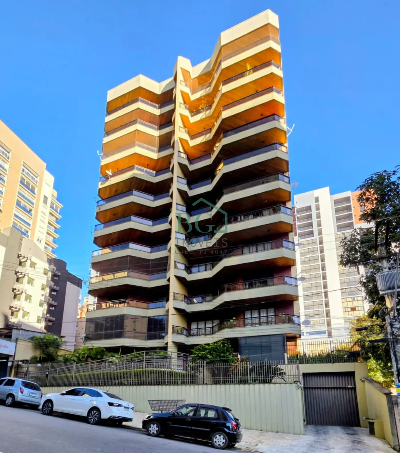 Apartamento, 4 quartos, 244 m² - Foto 1