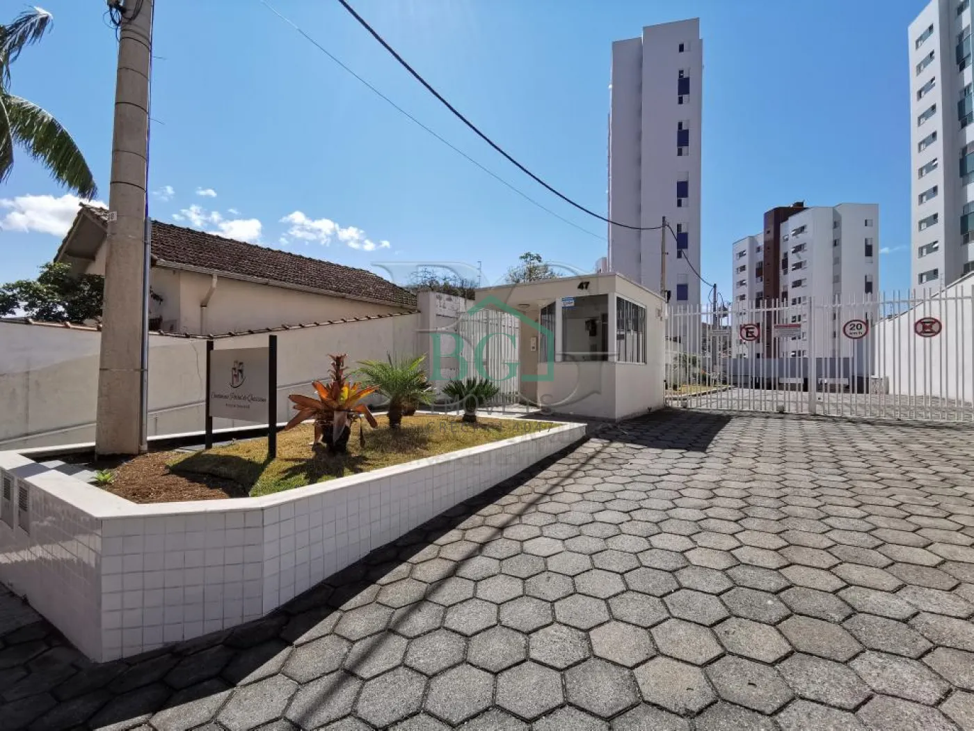Apartamento, 3 quartos, 83 m² - Foto 2