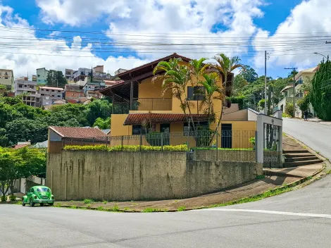 Pocos de Caldas Parque Vivaldi Leite Ribeiro Casa Venda R$1.000.000,00 4 Dormitorios 6 Vagas Area do terreno 400.00m2 Area construida 250.00m2