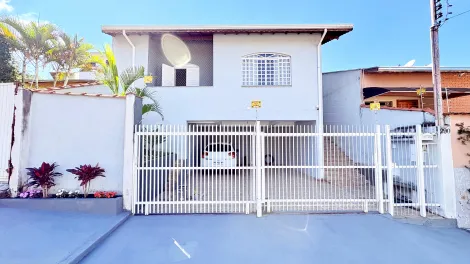 Pocos de Caldas Residencial Mantiqueira Casa Venda R$730.000,00 3 Dormitorios 4 Vagas Area do terreno 200.00m2 