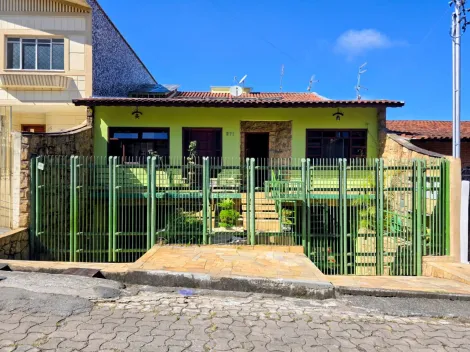 Pocos de Caldas Santa Lucia Casa Venda R$960.000,00 7 Dormitorios 2 Vagas Area do terreno 300.00m2 