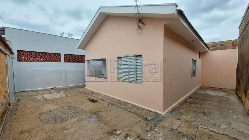 Alugar Casa / Padr&atilde;o em Franca R$ 1.500,00 - Foto 4