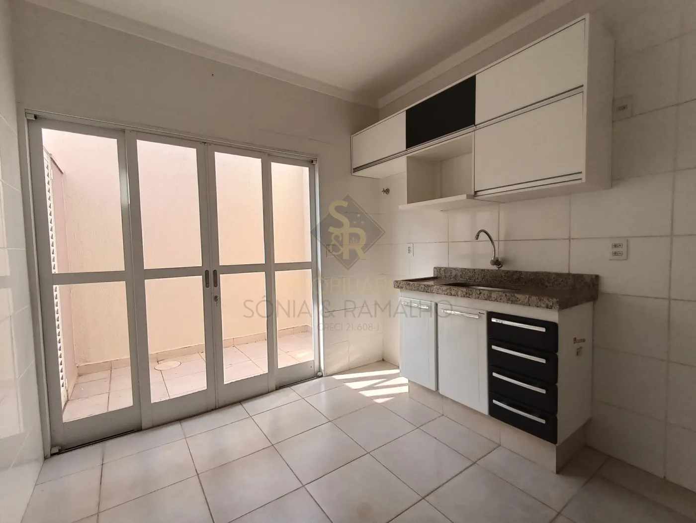Alugar Casas Residenciais / Padr&atilde;o em Ribeir&atilde;o Preto R$ 3.200,00 - Foto 5