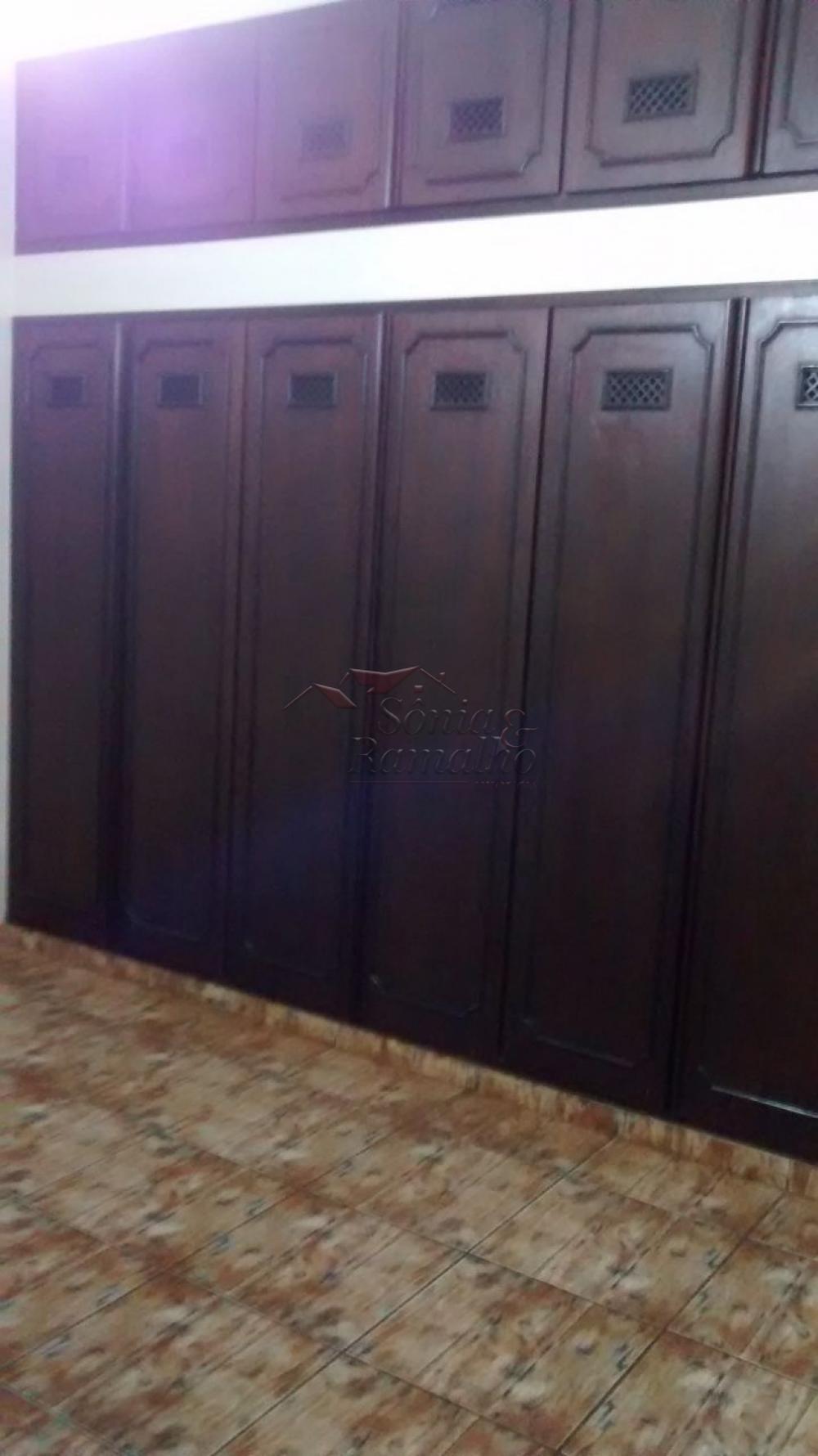 Alugar Casas Residenciais / Padr&atilde;o em Ribeir&atilde;o Preto R$ 2.000,00 - Foto 2