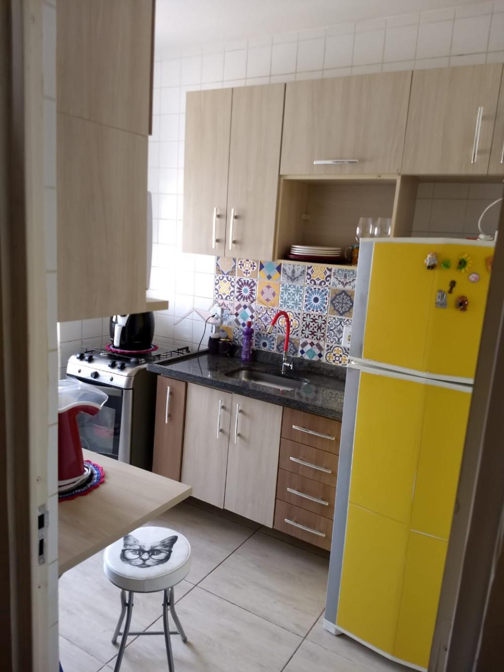 Comprar Apartamentos / Padr&atilde;o em Ribeir&atilde;o Preto R$ 147.000,00 - Foto 3