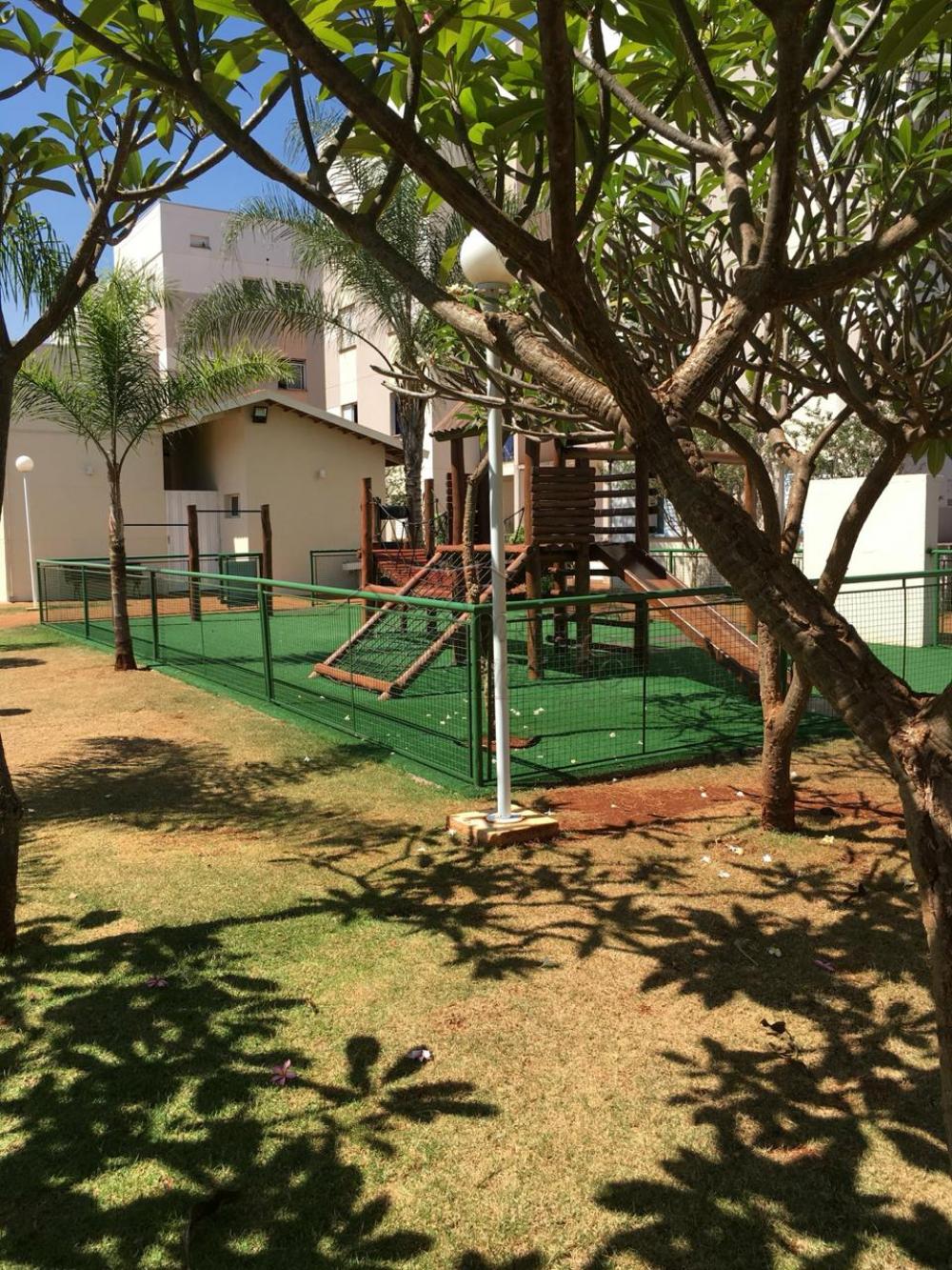 Comprar Apartamentos / Padr&atilde;o em Ribeir&atilde;o Preto R$ 159.000,00 - Foto 2