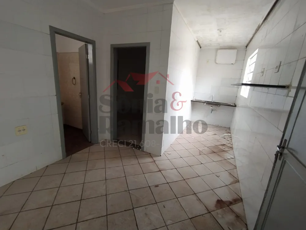 Alugar Casas Residenciais / Padr&atilde;o em Ribeir&atilde;o Preto R$ 2.000,00 - Foto 6