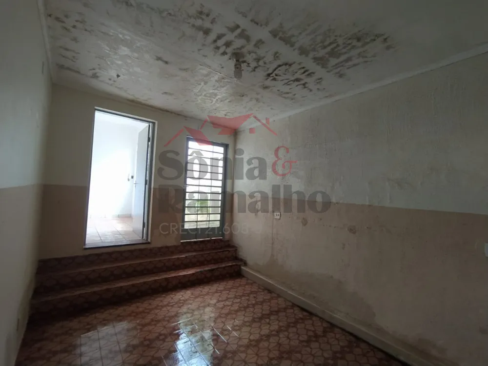 Alugar Casas Residenciais / Padr&atilde;o em Ribeir&atilde;o Preto R$ 2.000,00 - Foto 2
