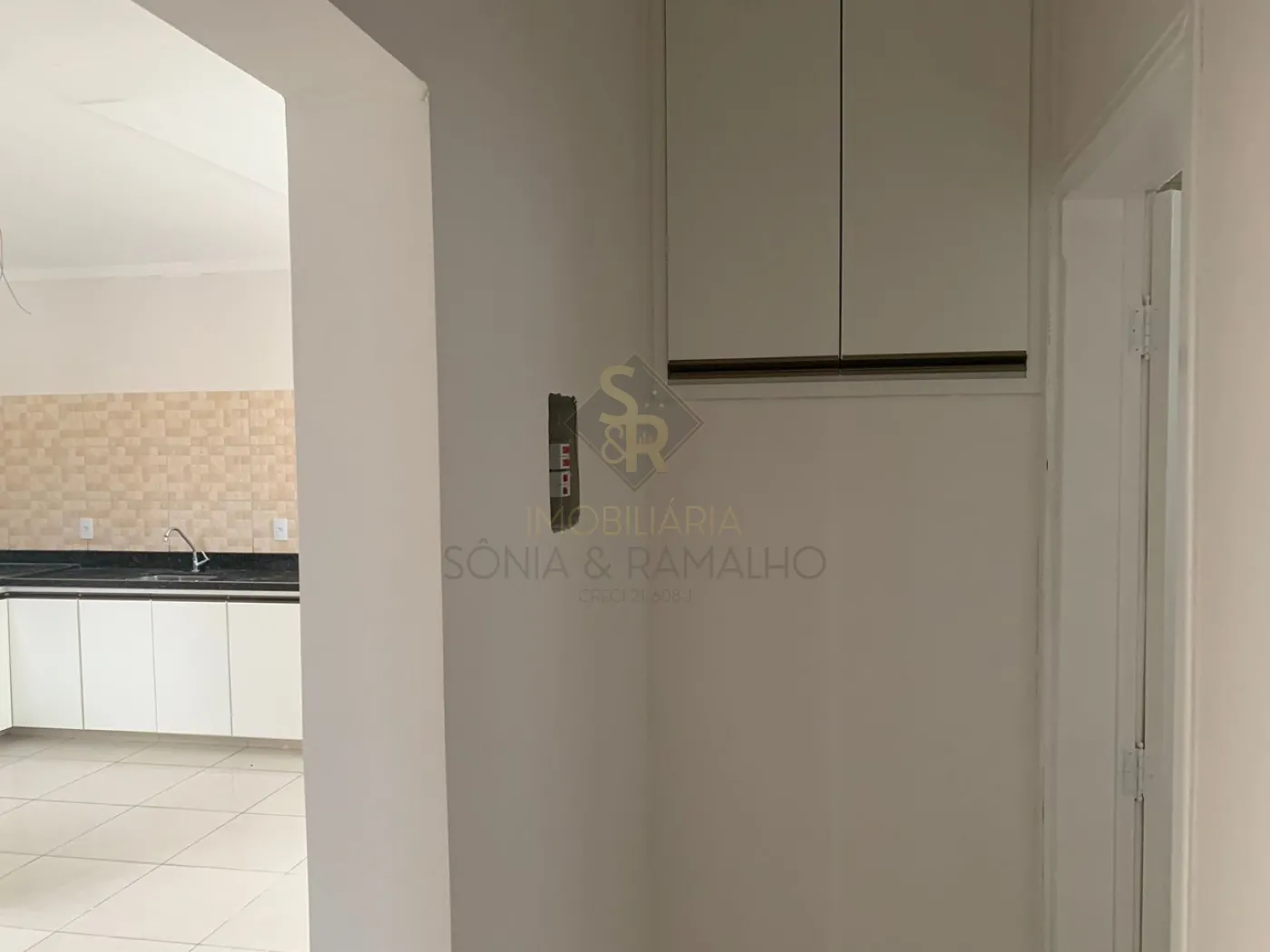 Alugar Casas Residenciais / Padr&atilde;o em Ribeir&atilde;o Preto R$ 1.600,00 - Foto 4