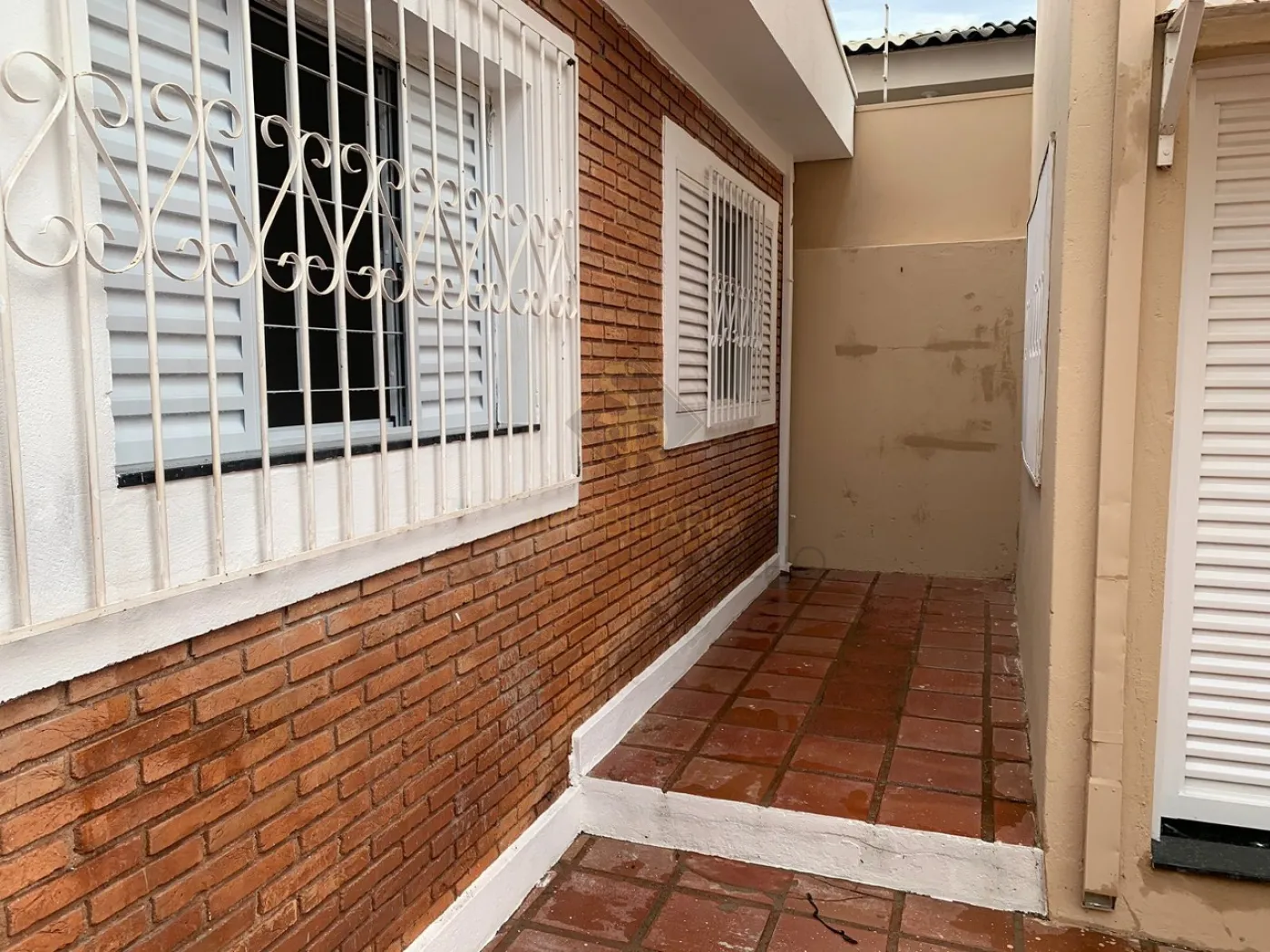 Alugar Casas Residenciais / Padr&atilde;o em Ribeir&atilde;o Preto R$ 1.600,00 - Foto 14