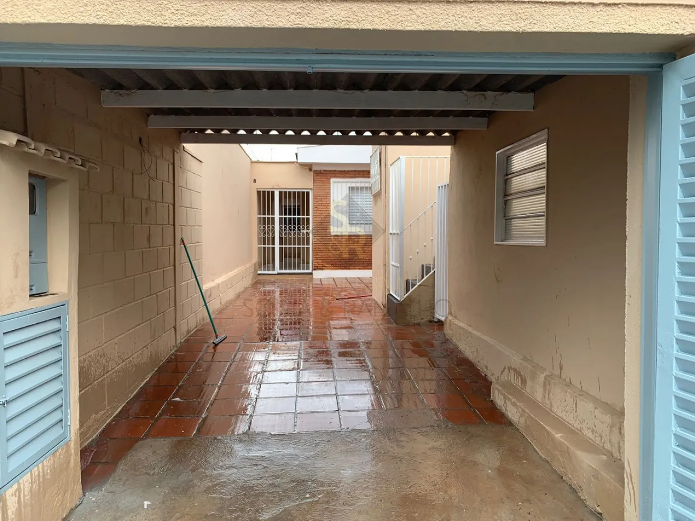 Alugar Casas Residenciais / Padr&atilde;o em Ribeir&atilde;o Preto R$ 1.600,00 - Foto 1