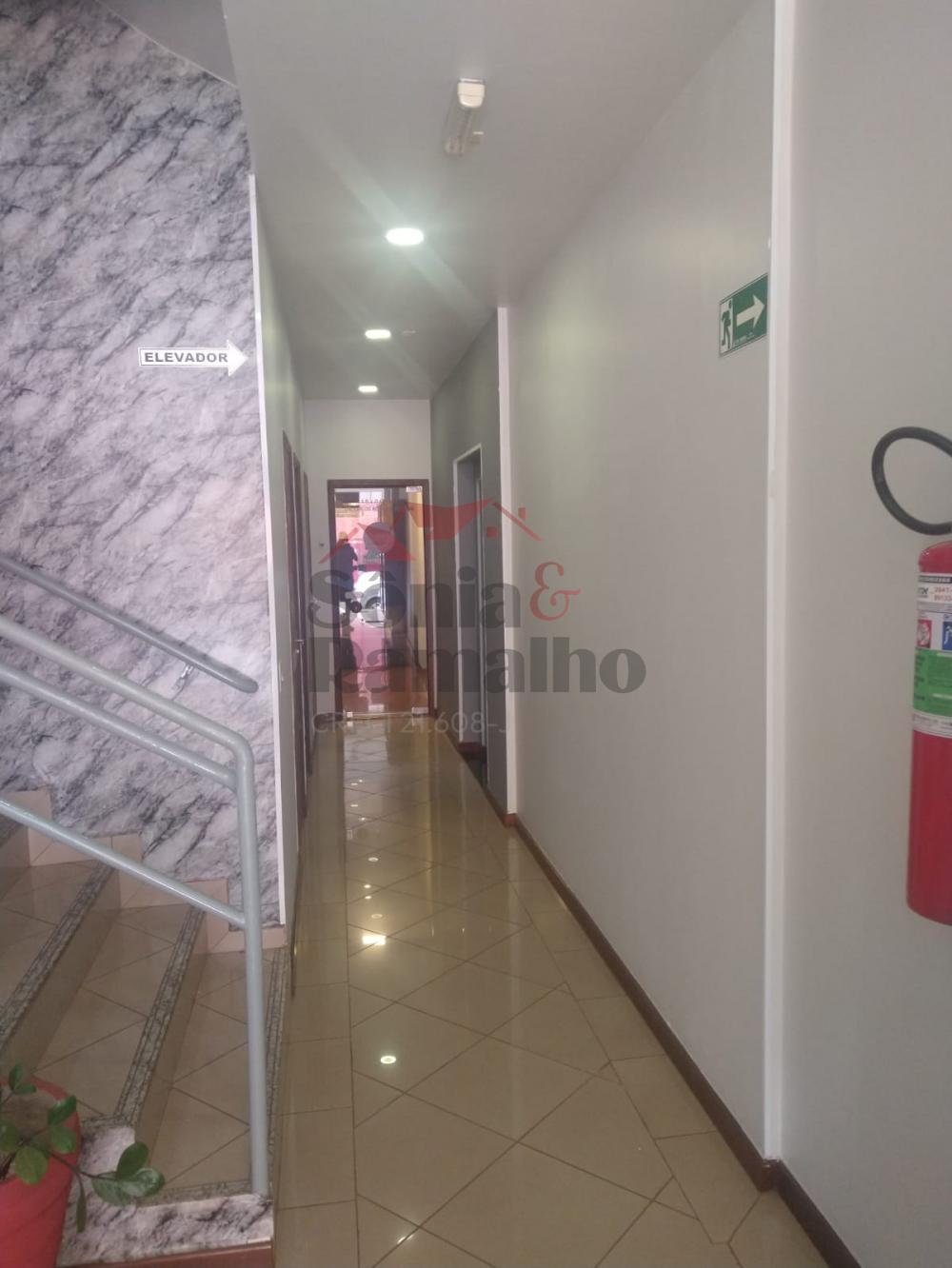 Alugar Im&oacute;veis Comerciais / Sala Comercial em Ribeir&atilde;o Preto R$ 1.000,00 - Foto 1