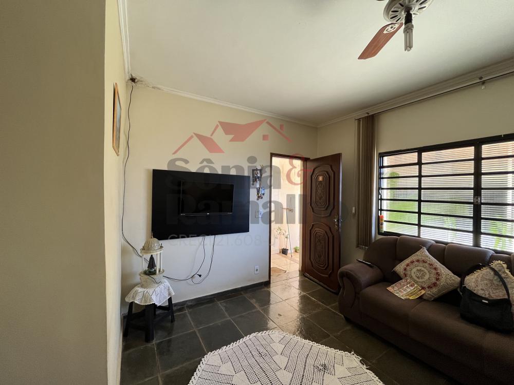 Comprar Casas Residenciais / Padr&atilde;o em Ribeir&atilde;o Preto R$ 320.000,00 - Foto 4