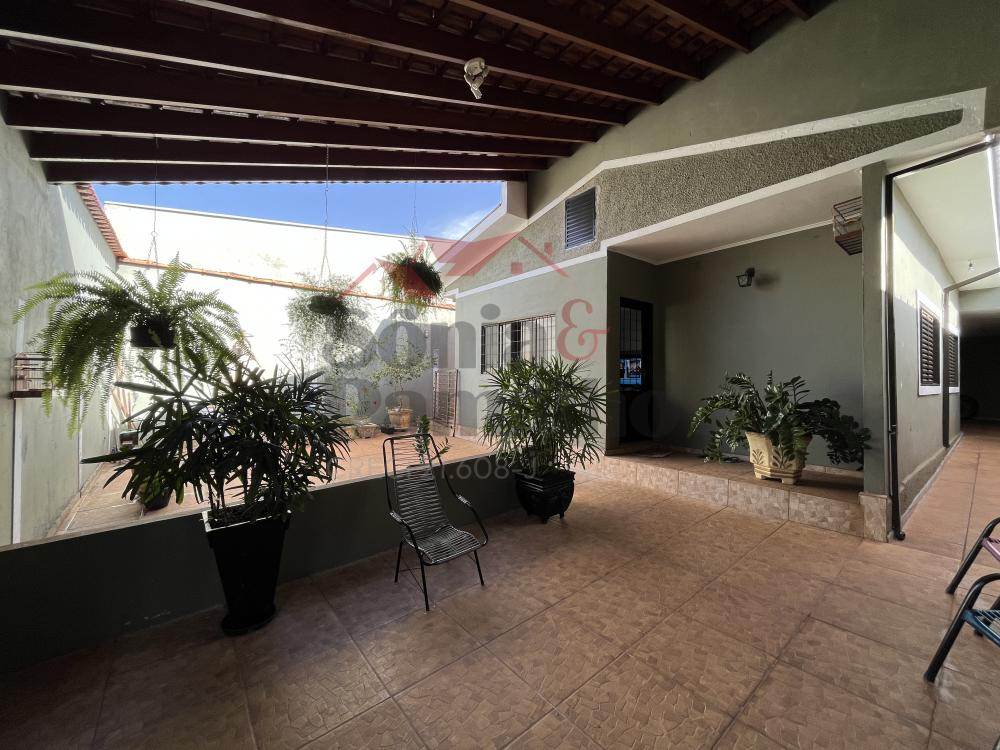 Comprar Casas Residenciais / Padr&atilde;o em Ribeir&atilde;o Preto R$ 245.000,00 - Foto 1