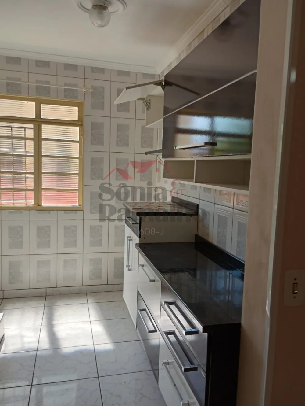 Alugar Apartamentos / Padr&atilde;o em Ribeir&atilde;o Preto R$ 900,00 - Foto 3