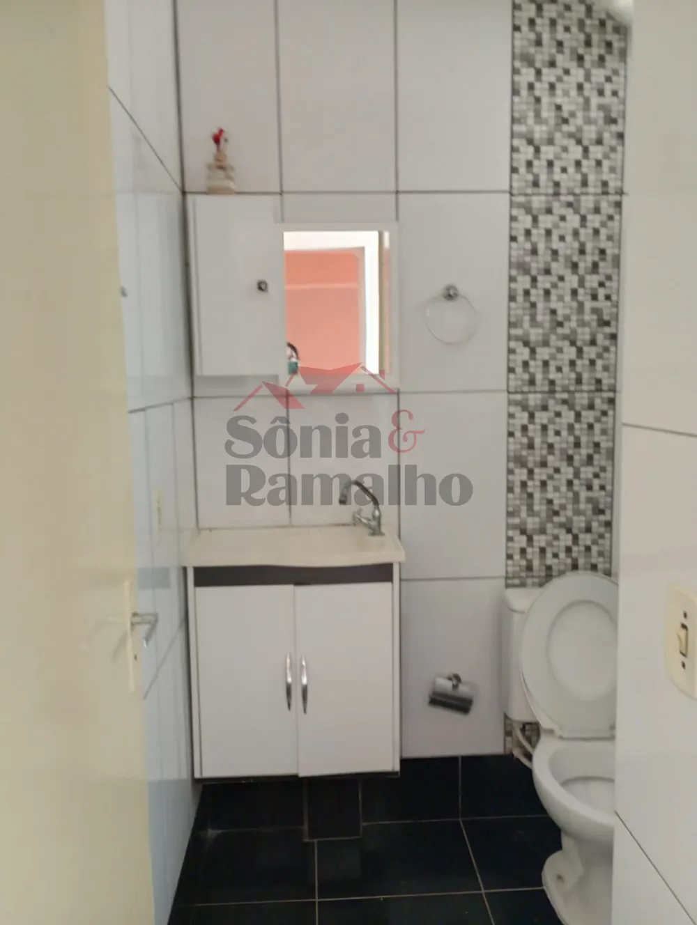 Alugar Apartamentos / Padr&atilde;o em Ribeir&atilde;o Preto R$ 900,00 - Foto 10