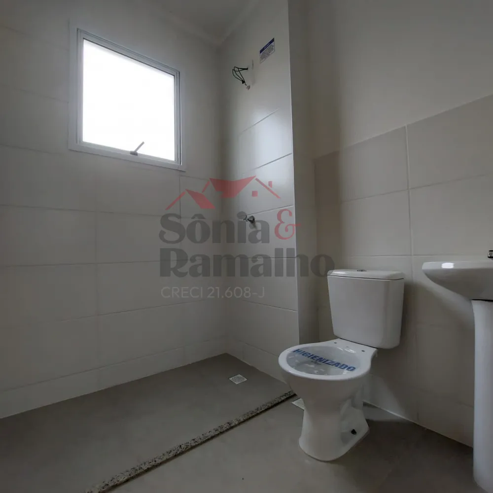 Alugar Apartamentos / Padr&atilde;o em Bonfim Paulista R$ 900,00 - Foto 6