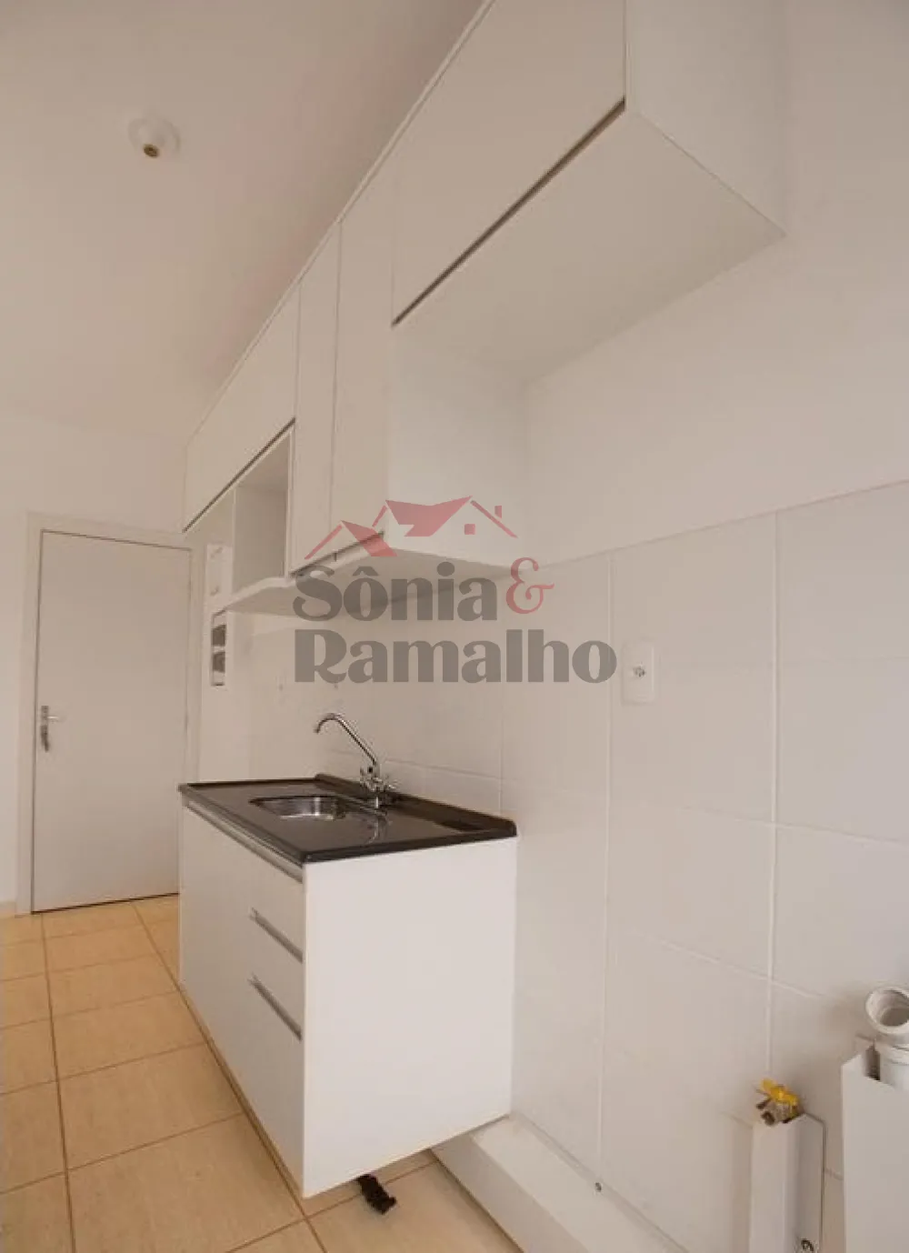 Alugar Apartamentos / Padr&atilde;o em Bonfim Paulista R$ 800,00 - Foto 4