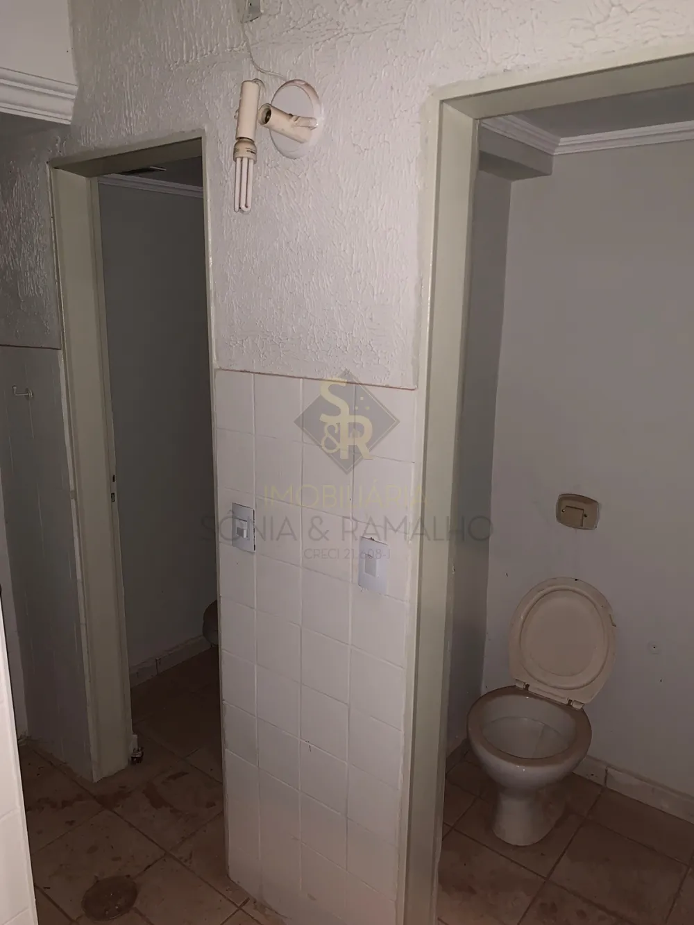 Alugar Im&oacute;veis Comerciais / Casa Comercial em Ribeir&atilde;o Preto R$ 2.000,00 - Foto 4