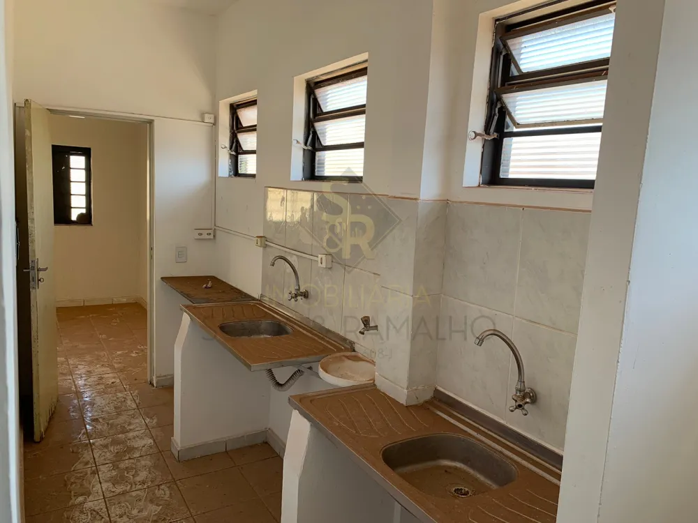 Alugar Im&oacute;veis Comerciais / Casa Comercial em Ribeir&atilde;o Preto R$ 2.000,00 - Foto 14