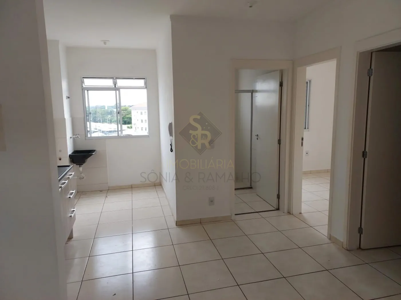 Alugar Apartamentos / Padr&atilde;o em Ribeir&atilde;o Preto R$ 1.200,00 - Foto 1