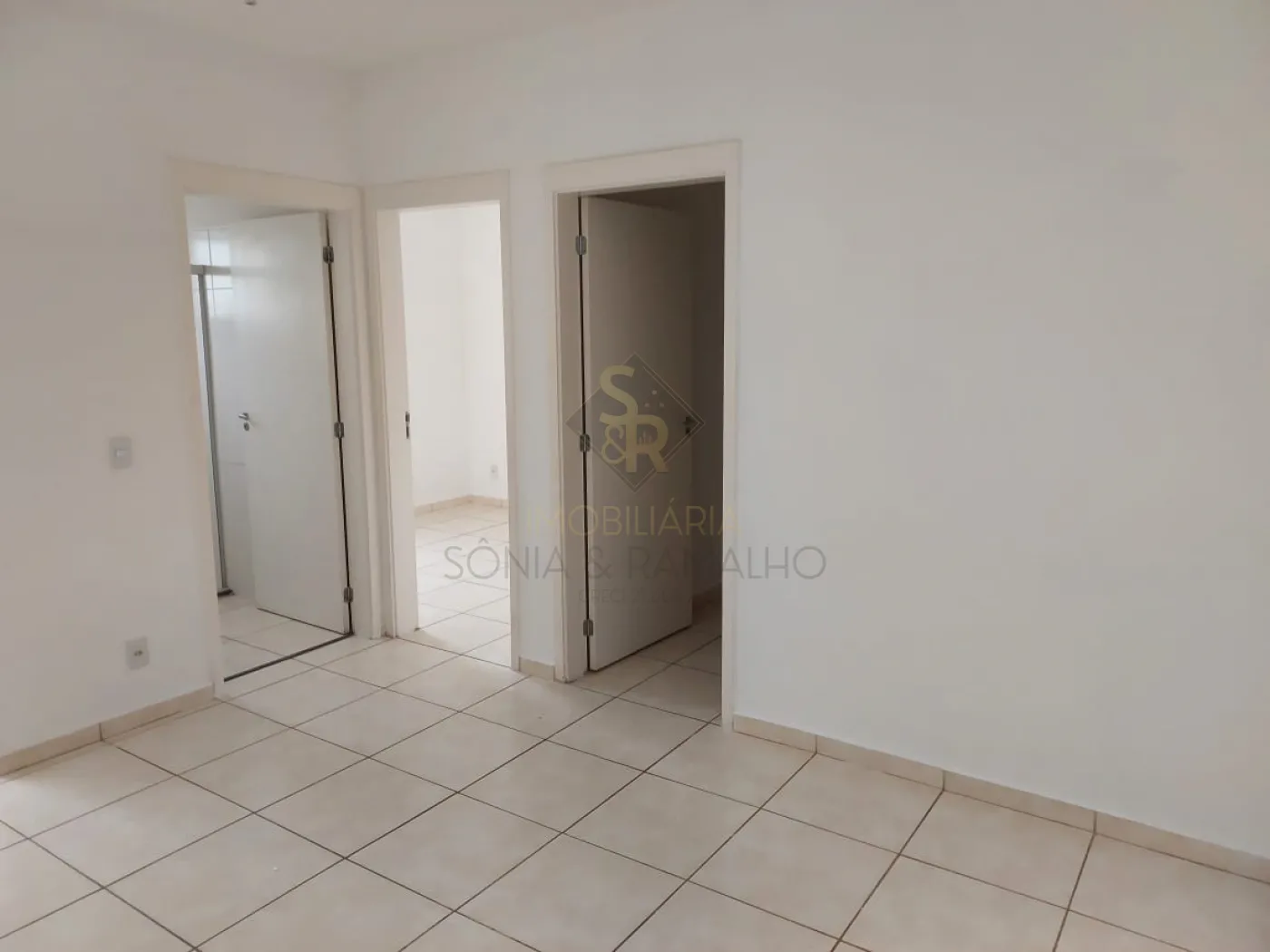 Alugar Apartamentos / Padr&atilde;o em Ribeir&atilde;o Preto R$ 1.200,00 - Foto 2