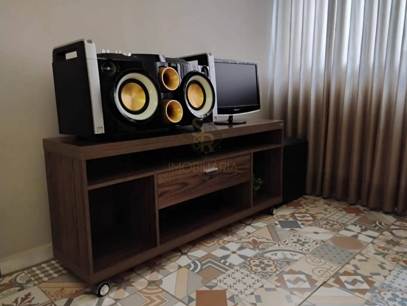 Alugar Apartamentos / Padr&atilde;o em Ribeir&atilde;o Preto R$ 1.850,00 - Foto 2