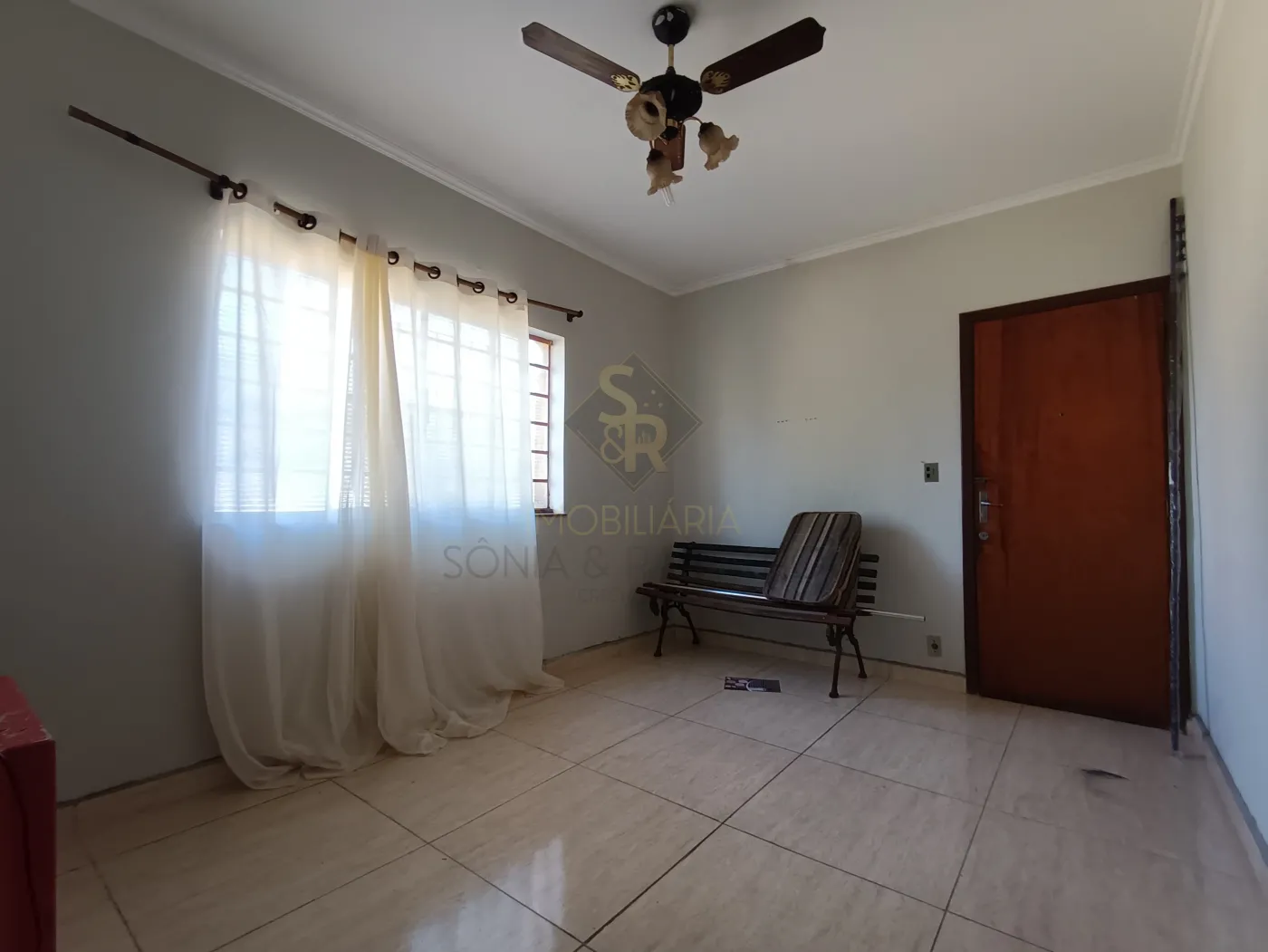Alugar Apartamentos / Padr&atilde;o em Ribeir&atilde;o Preto R$ 1.450,00 - Foto 1