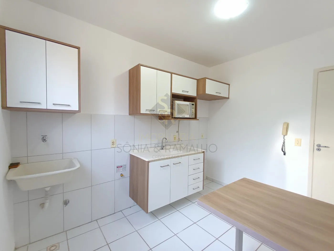 Alugar Apartamentos / Padr&atilde;o em Ribeir&atilde;o Preto R$ 1.200,00 - Foto 8