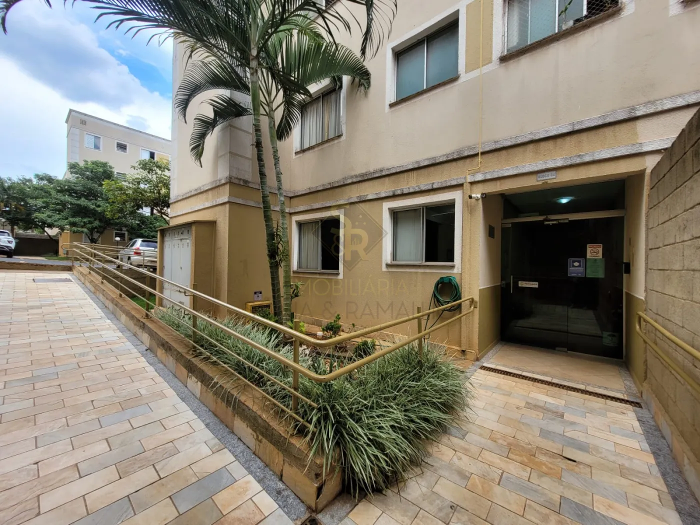 Alugar Apartamentos / Padr&atilde;o em Ribeir&atilde;o Preto R$ 1.200,00 - Foto 17