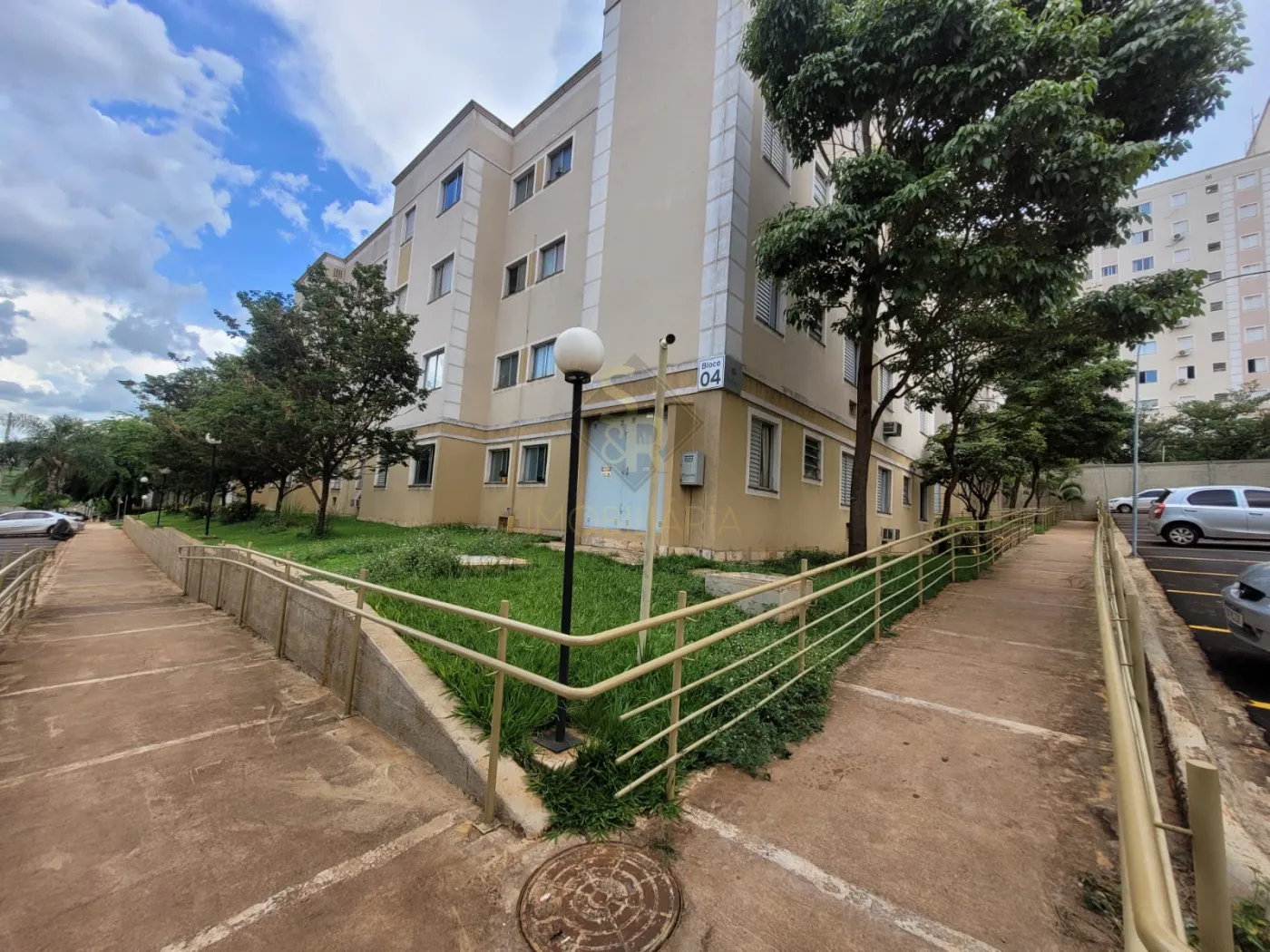 Alugar Apartamentos / Padr&atilde;o em Ribeir&atilde;o Preto R$ 1.200,00 - Foto 19