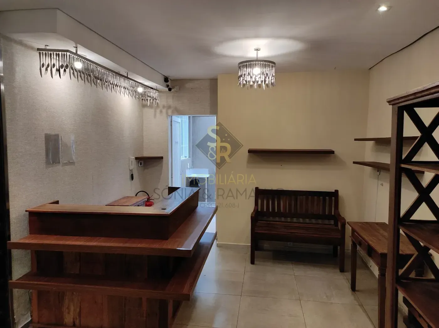 Alugar Im&oacute;veis Comerciais / Sal&atilde;o Comercial em Ribeir&atilde;o Preto R$ 3.500,00 - Foto 1