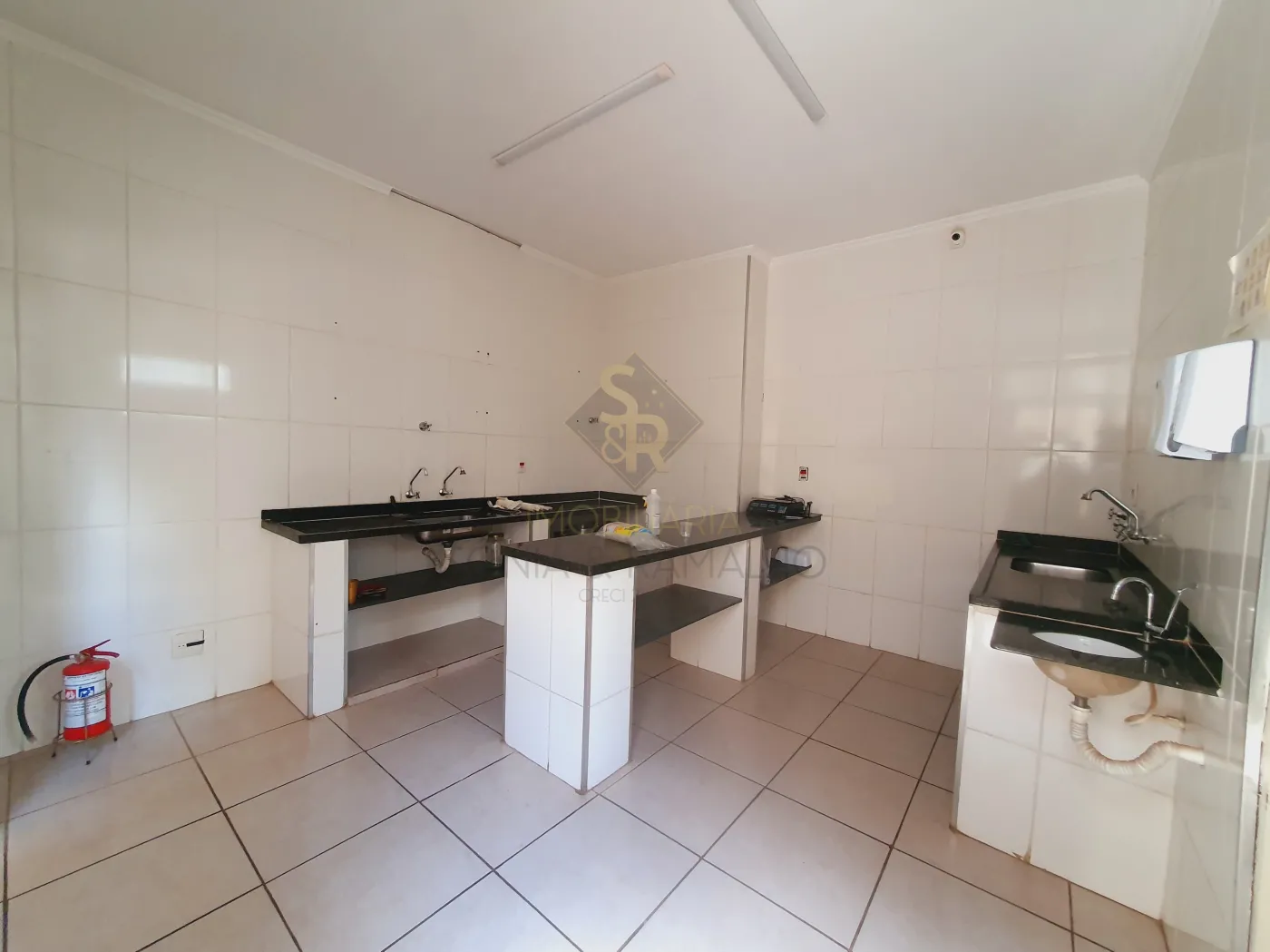 Alugar Im&oacute;veis Comerciais / Sal&atilde;o Comercial em Ribeir&atilde;o Preto R$ 3.500,00 - Foto 6