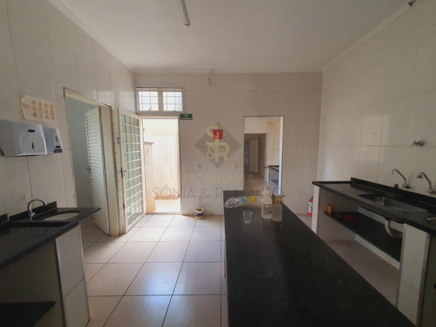 Alugar Im&oacute;veis Comerciais / Sal&atilde;o Comercial em Ribeir&atilde;o Preto R$ 3.500,00 - Foto 8