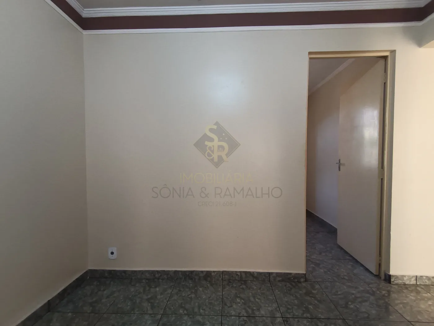 Alugar Apartamentos / Padr&atilde;o em Ribeir&atilde;o Preto R$ 1.000,00 - Foto 6