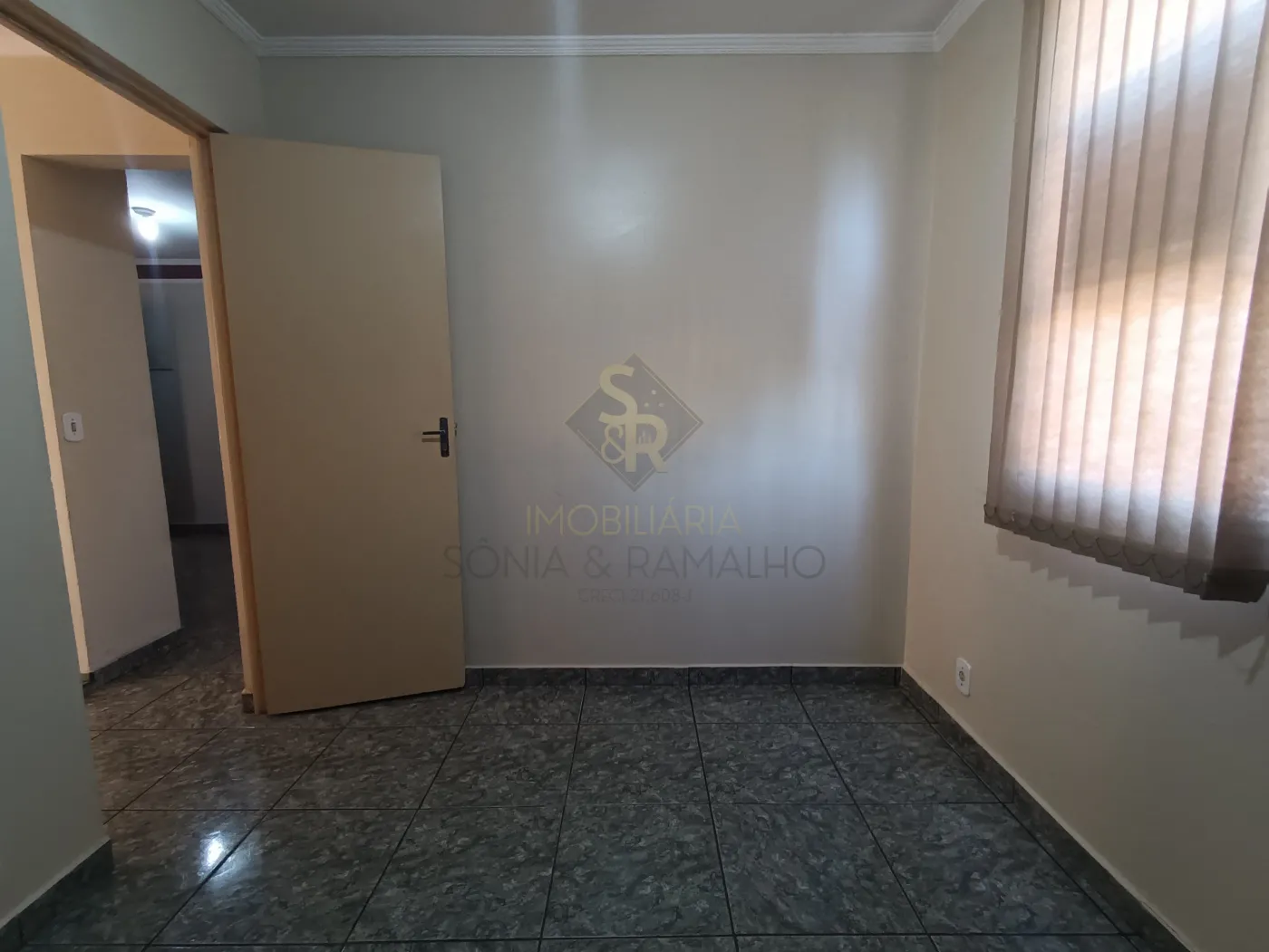 Alugar Apartamentos / Padr&atilde;o em Ribeir&atilde;o Preto R$ 1.000,00 - Foto 13