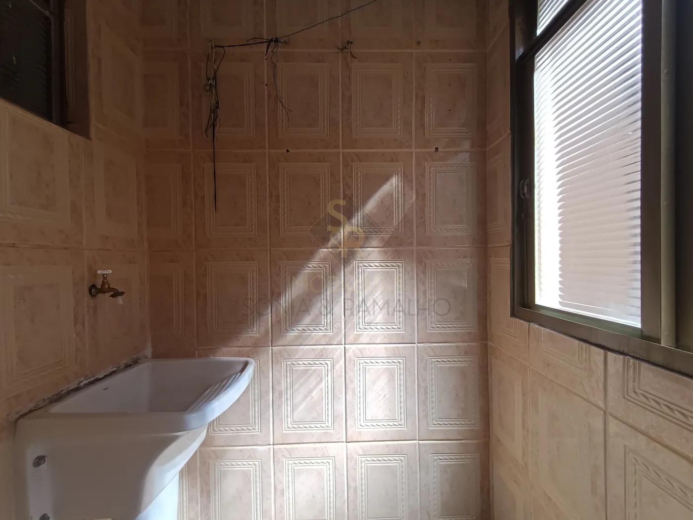 Alugar Apartamentos / Padr&atilde;o em Ribeir&atilde;o Preto R$ 1.000,00 - Foto 18