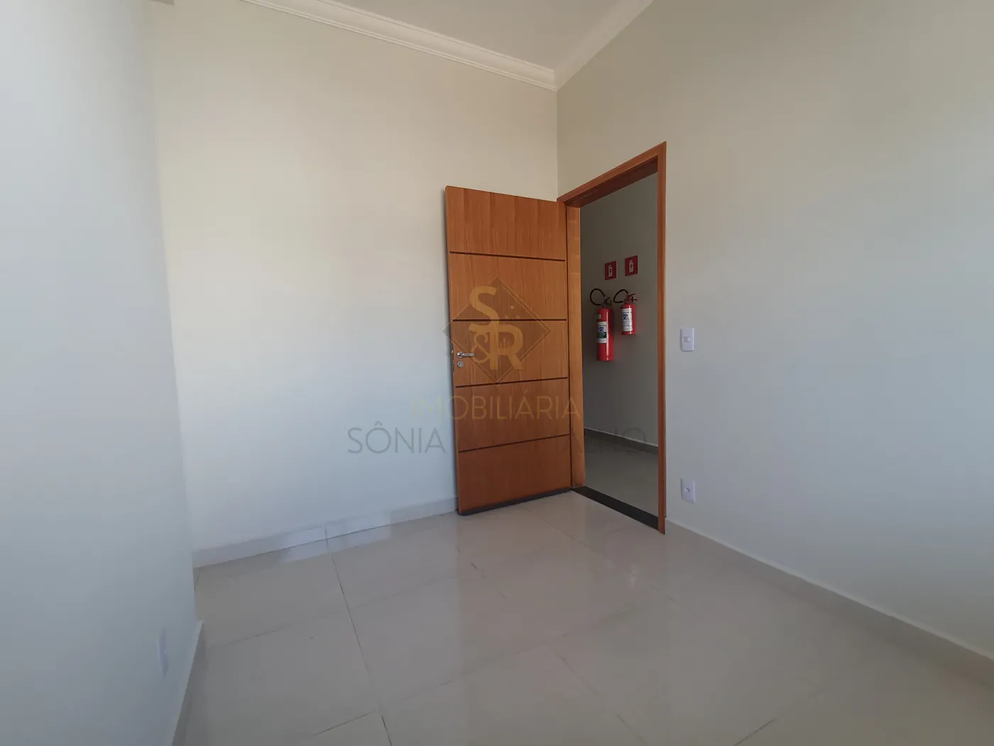 Comprar Apartamentos / Padr&atilde;o em Ribeir&atilde;o Preto R$ 299.000,00 - Foto 4