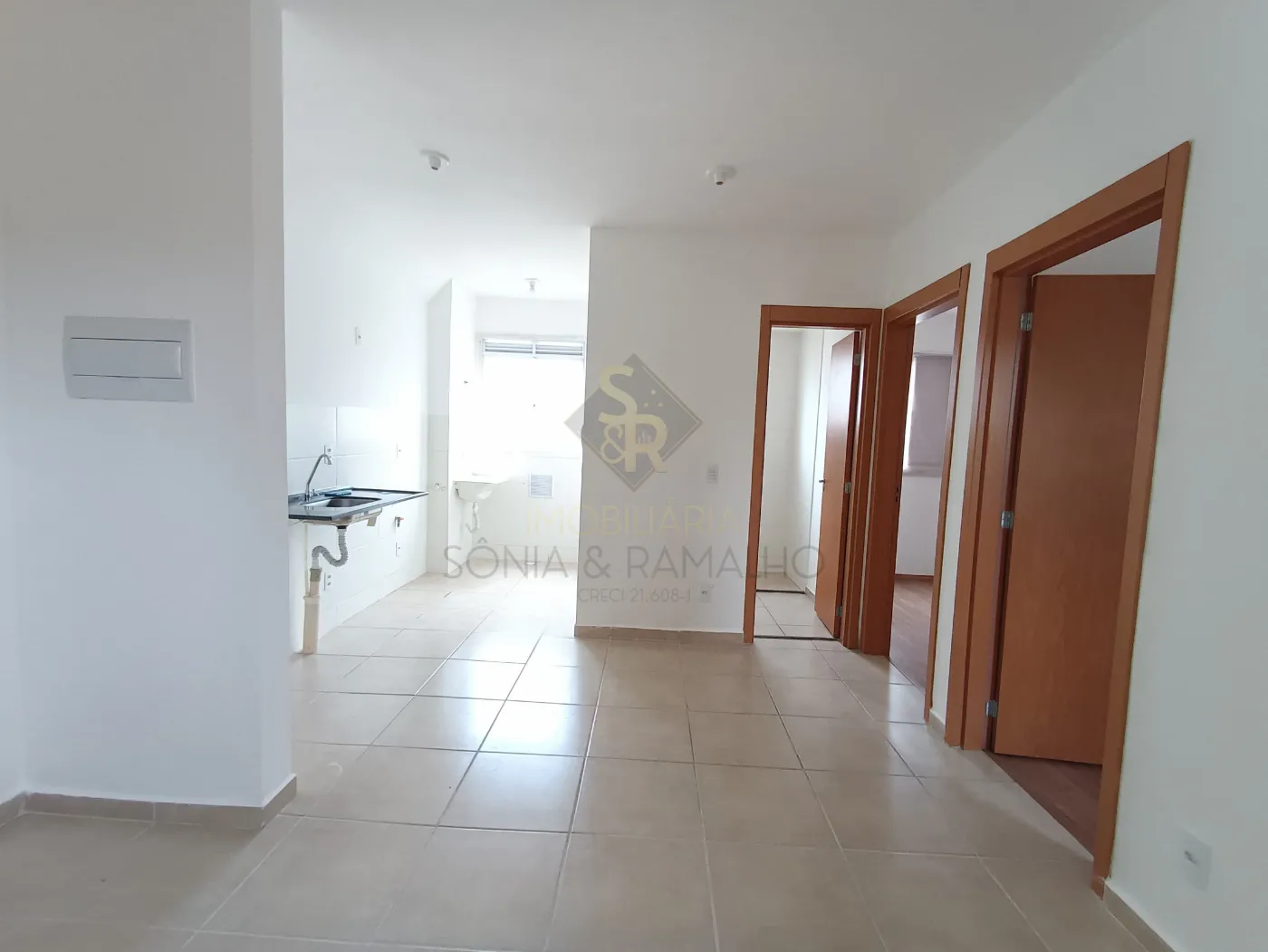 Alugar Apartamentos / Padr&atilde;o em Ribeir&atilde;o Preto R$ 1.150,00 - Foto 4