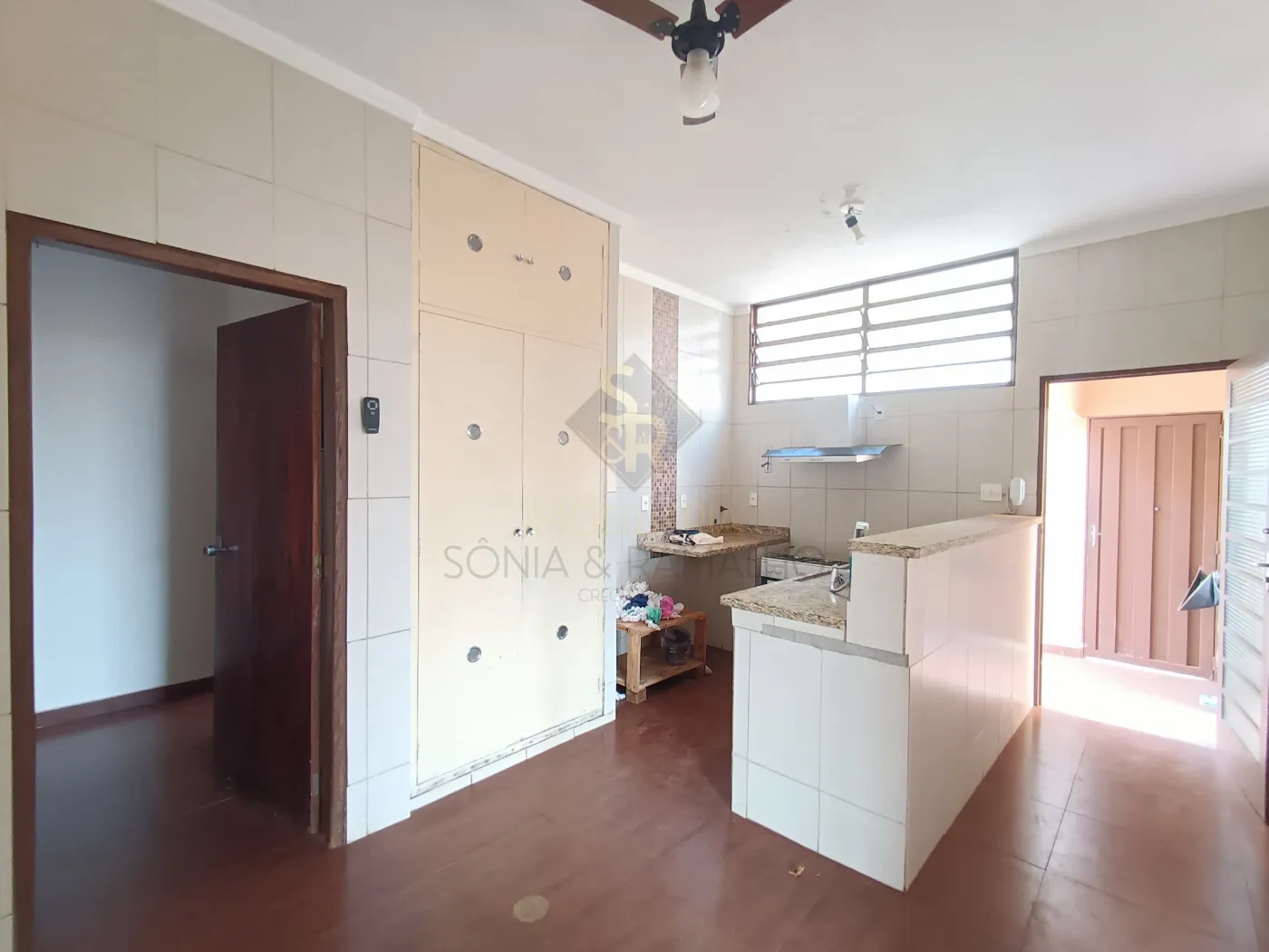 Alugar Casas Residenciais / Padr&atilde;o em Ribeir&atilde;o Preto R$ 3.200,00 - Foto 3